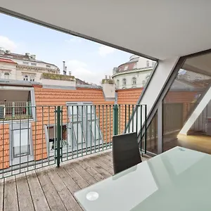 elegance-apartment.vienna-besthotels.com/