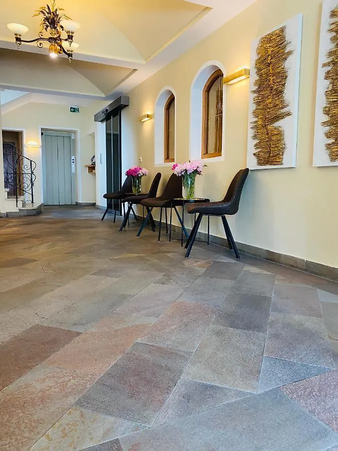 Hotel Charlotte Innsbruck 4*,