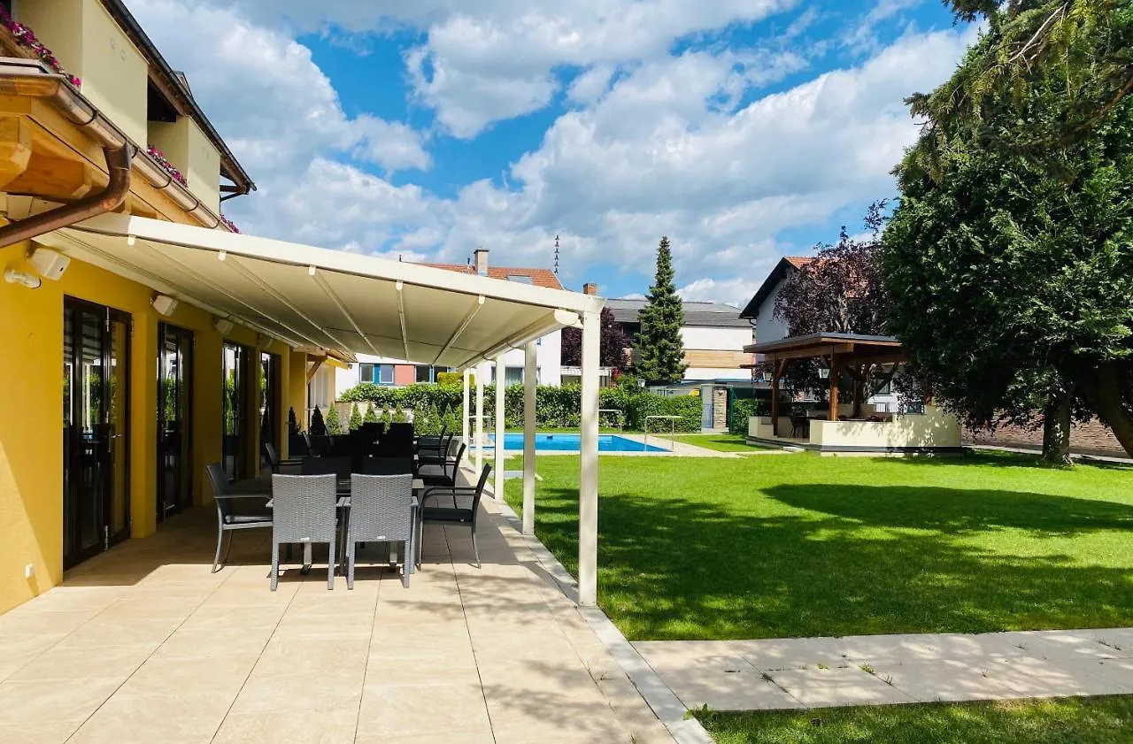 ****  Hotel Charlotte Innsbruck Austria
